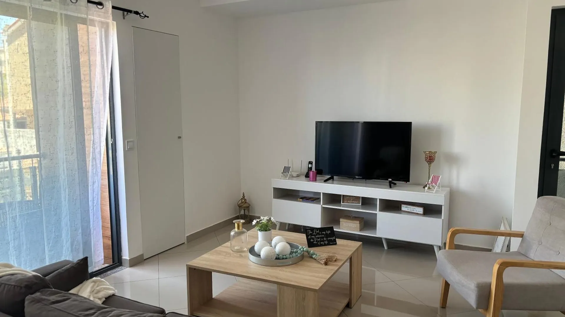 Techas Near Beach Apt With Pool Praia 0*,